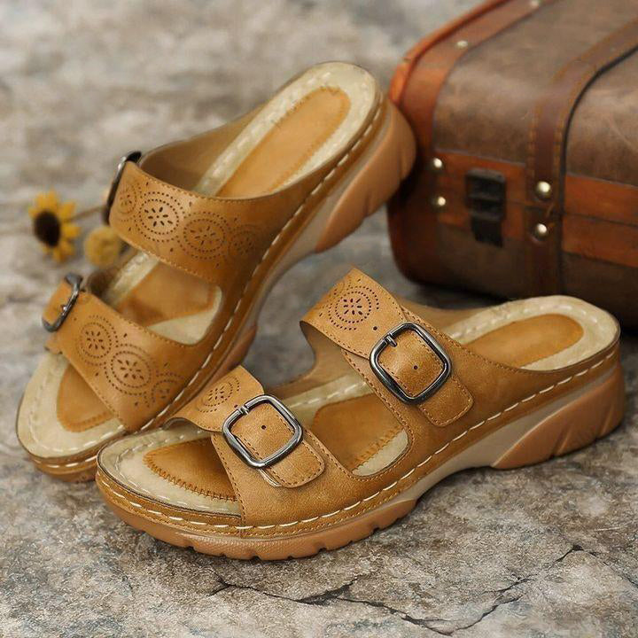 Woman Arizona Soft Footbed Oiled Nubuck Leather Comfy Sandals