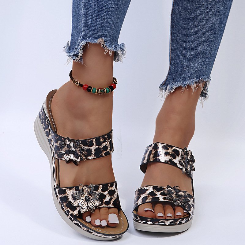 👍Last Day Promotion 70% OFF – 2023 🌹New Leopard Print Leather Wedge Soft Sole Sandals