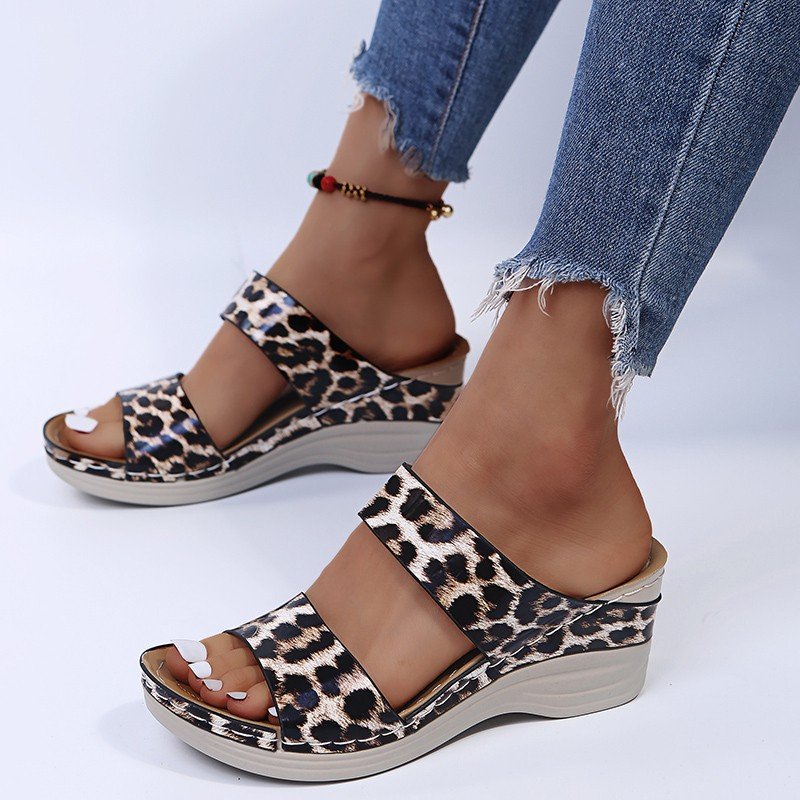 👍Last Day Promotion 70% OFF – 2023 🌹New Leopard Print Leather Wedge Soft Sole Sandals